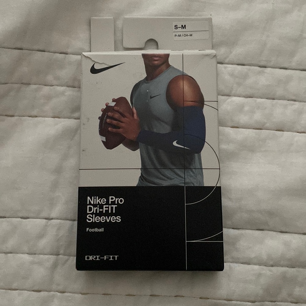 Nike Pro Dri-Fit Sleeves